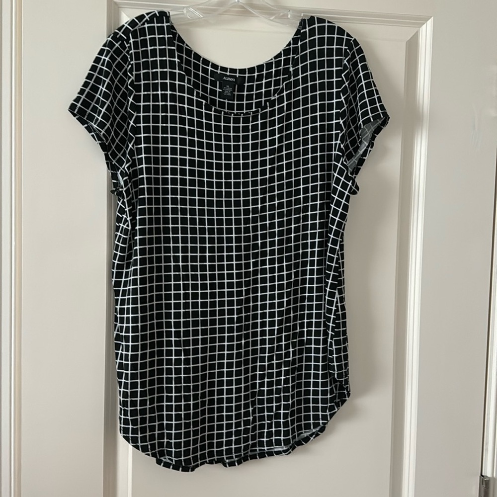 Alfani Short Sleeve Top, Size XL